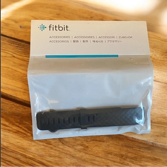 Fitbit Charge 3/4 Replacement Band Strap Black Large - Picture 1 of 2